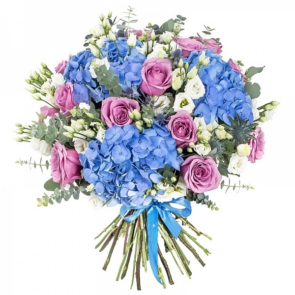 Букет с голубой гортензией и сиреневыми розами